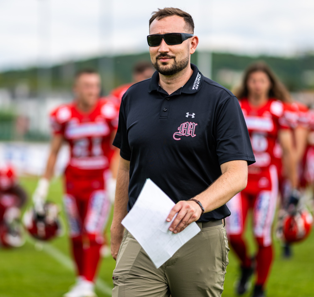 Augie Stevens bleibt auch 2023 Headcoach der Mercenaries